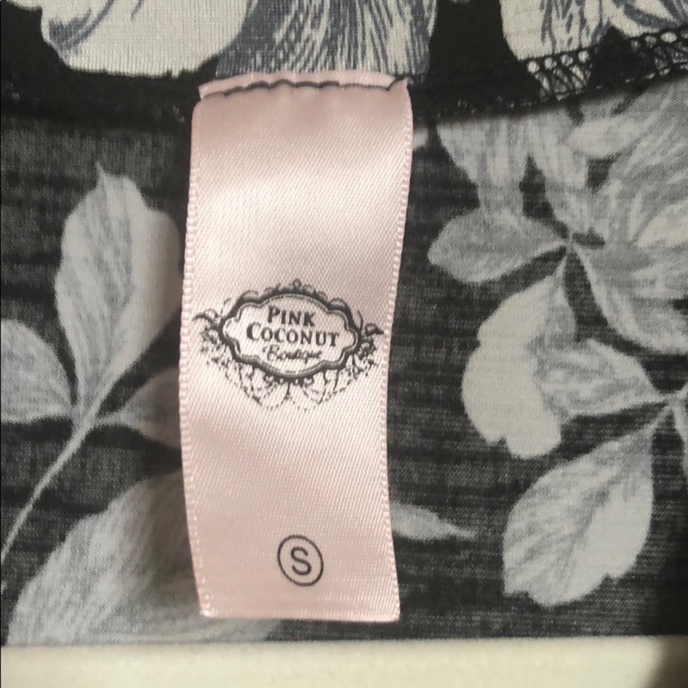 Pink Coconut top - Picture 2 of 2